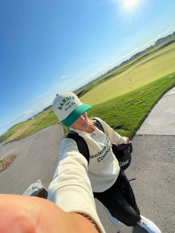 Hoodies & Sweatshirts